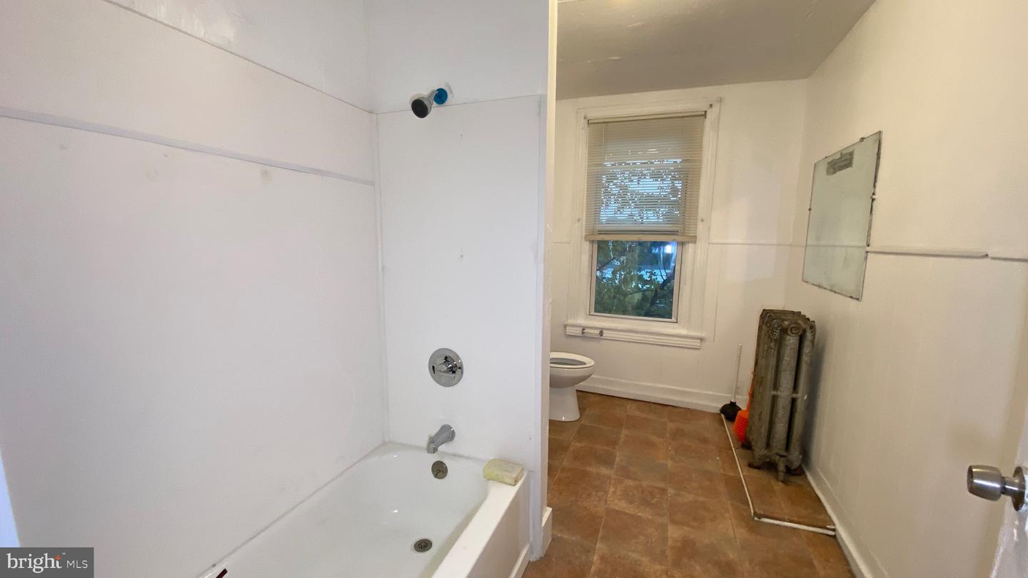 534 Green St Property Photo 17