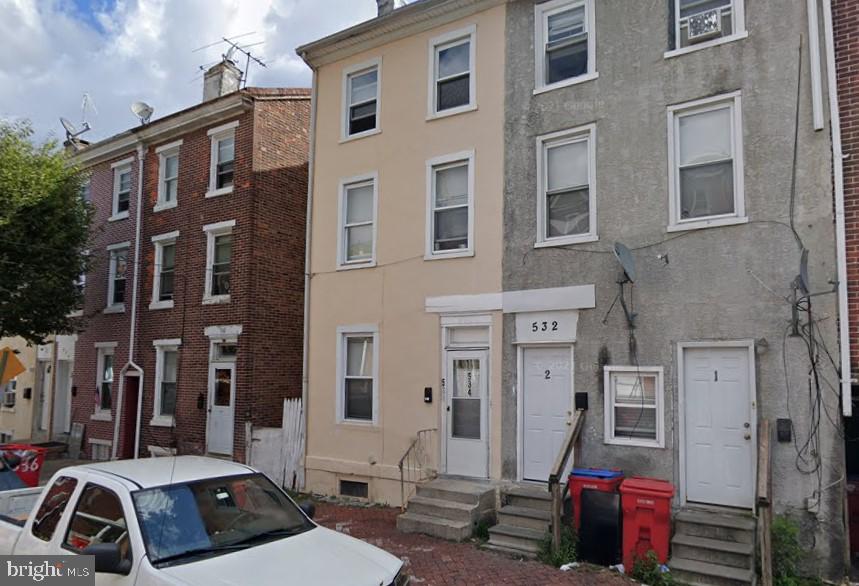 534 Green St Property Photo 23