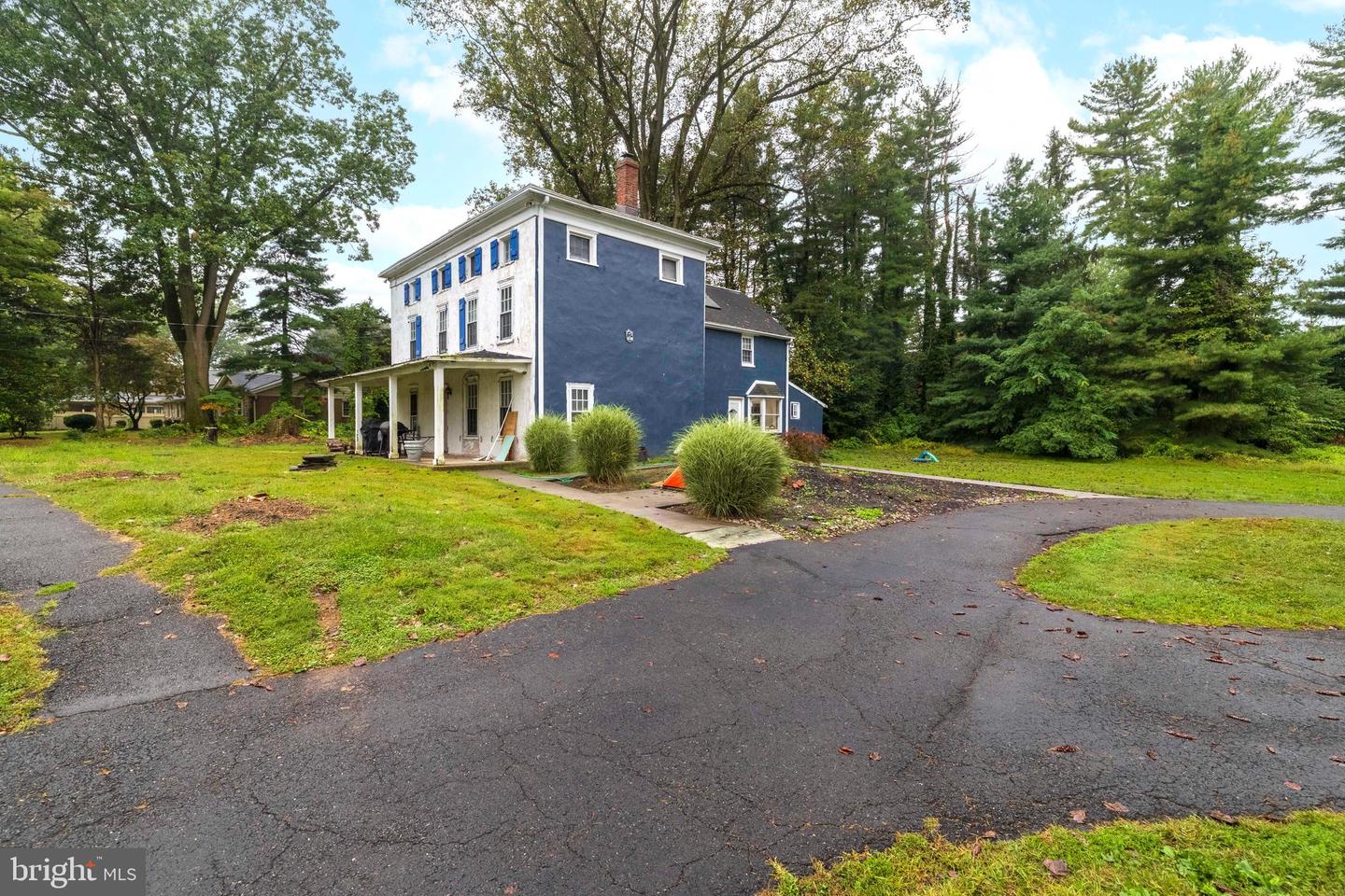3636 PINE RD Property Photo 1