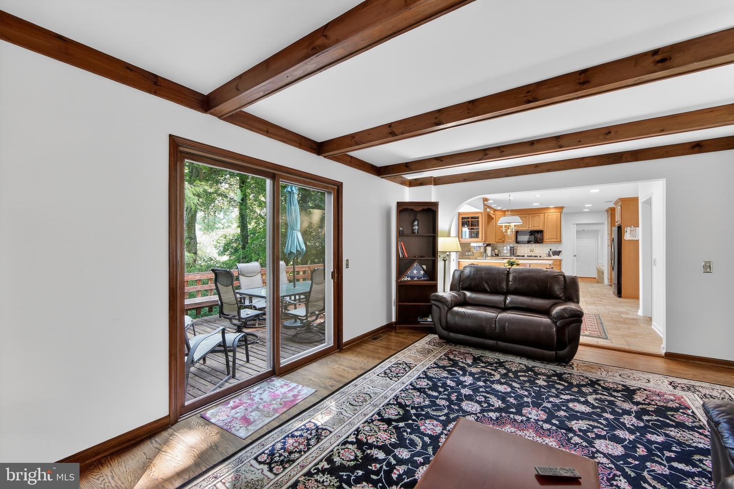 2119 County Line Rd Property Photo 15