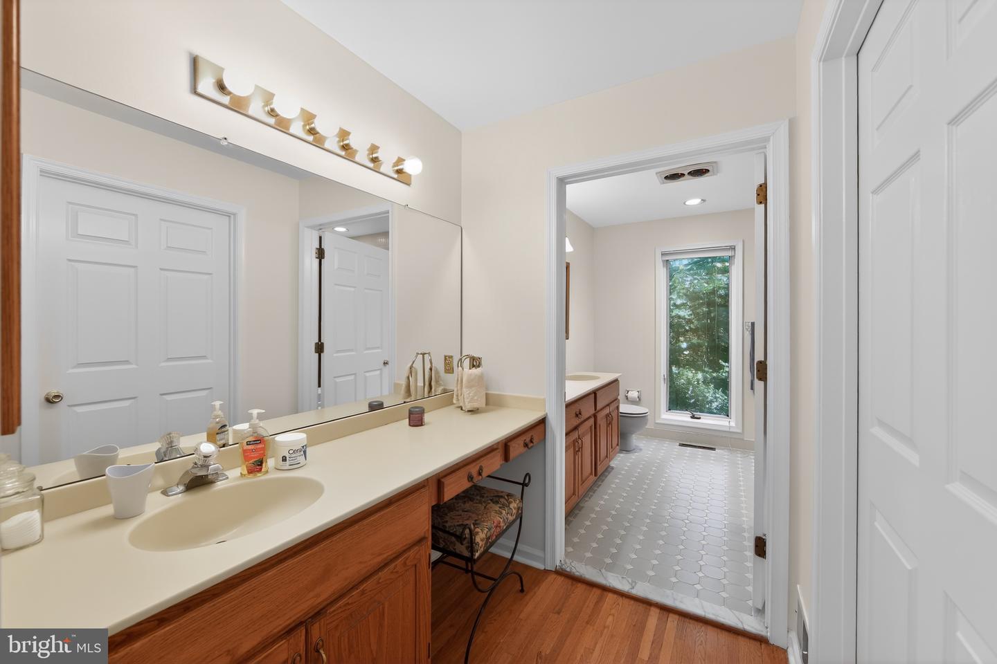 2119 County Line Rd Property Photo 32
