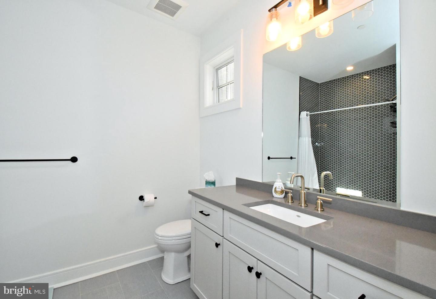 10 Richards Way Property Photo 49
