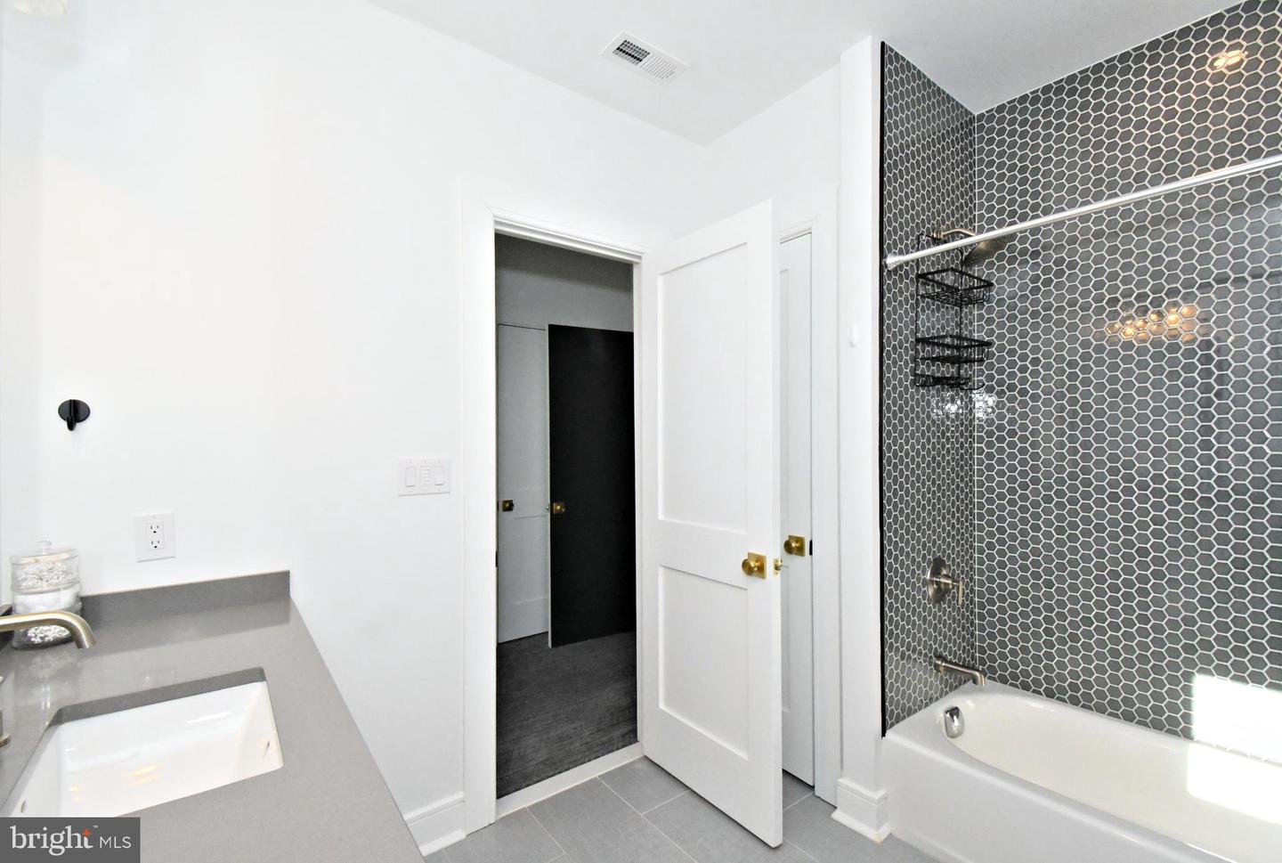 10 Richards Way Property Photo 51