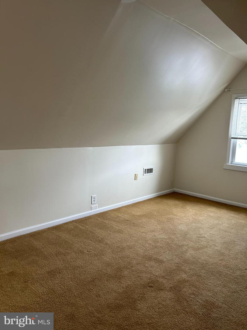 220 Ryers Ave Property Photo 10