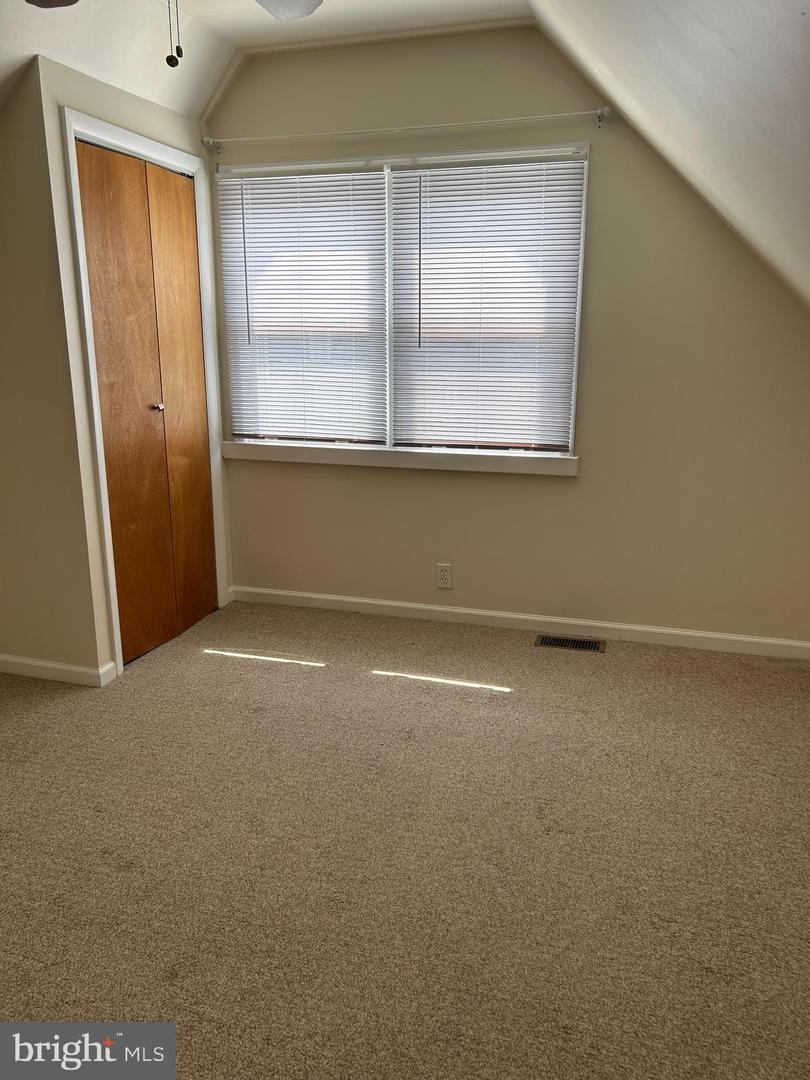 220 Ryers Ave Property Photo 12
