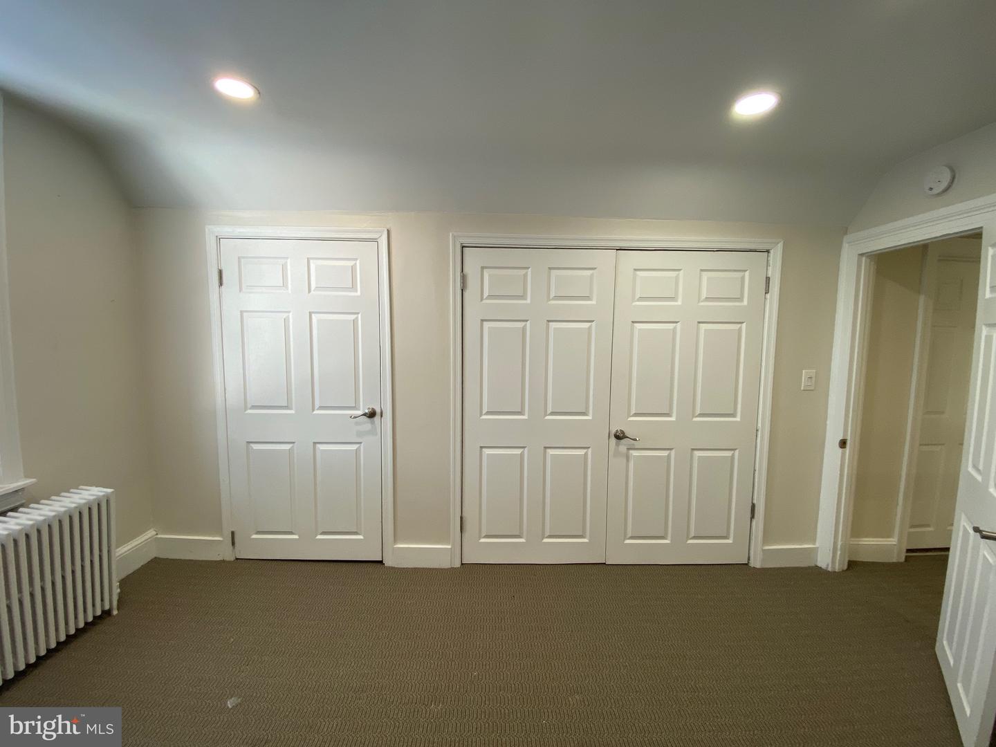 478 E Main St #penthouse 3rd Floor Property Photo 9