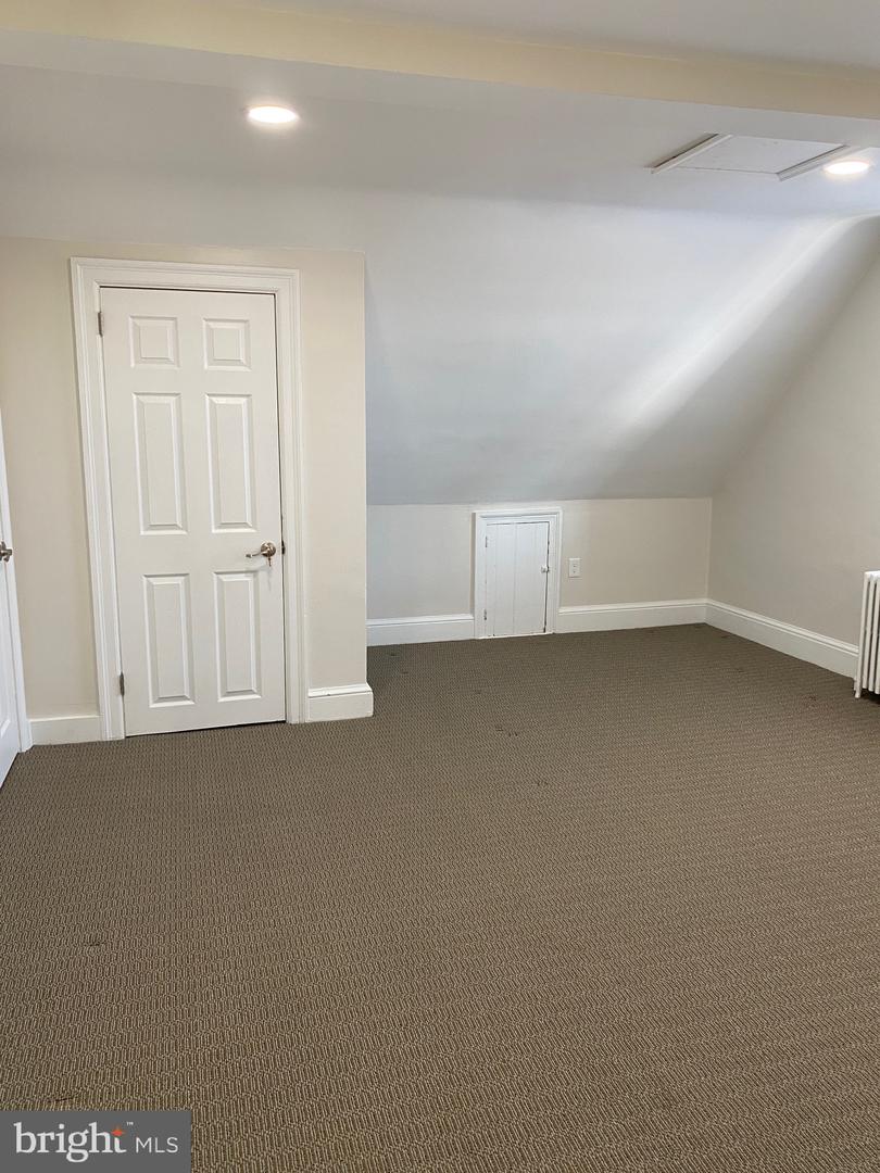 478 E Main St #penthouse 3rd Floor Property Photo 14