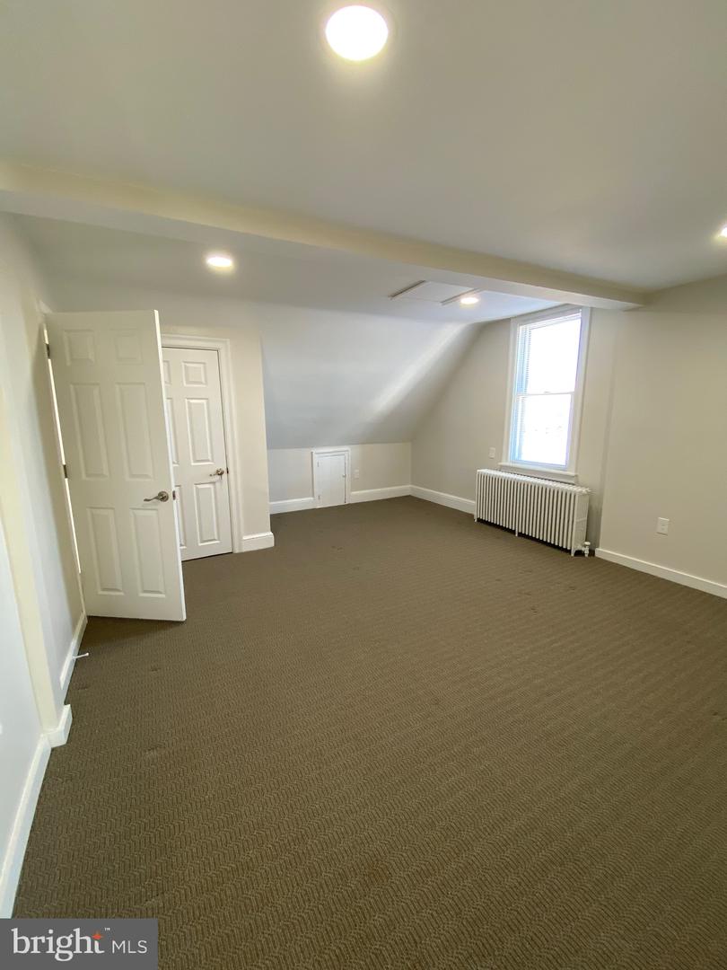 478 E Main St #penthouse 3rd Floor Property Photo 16