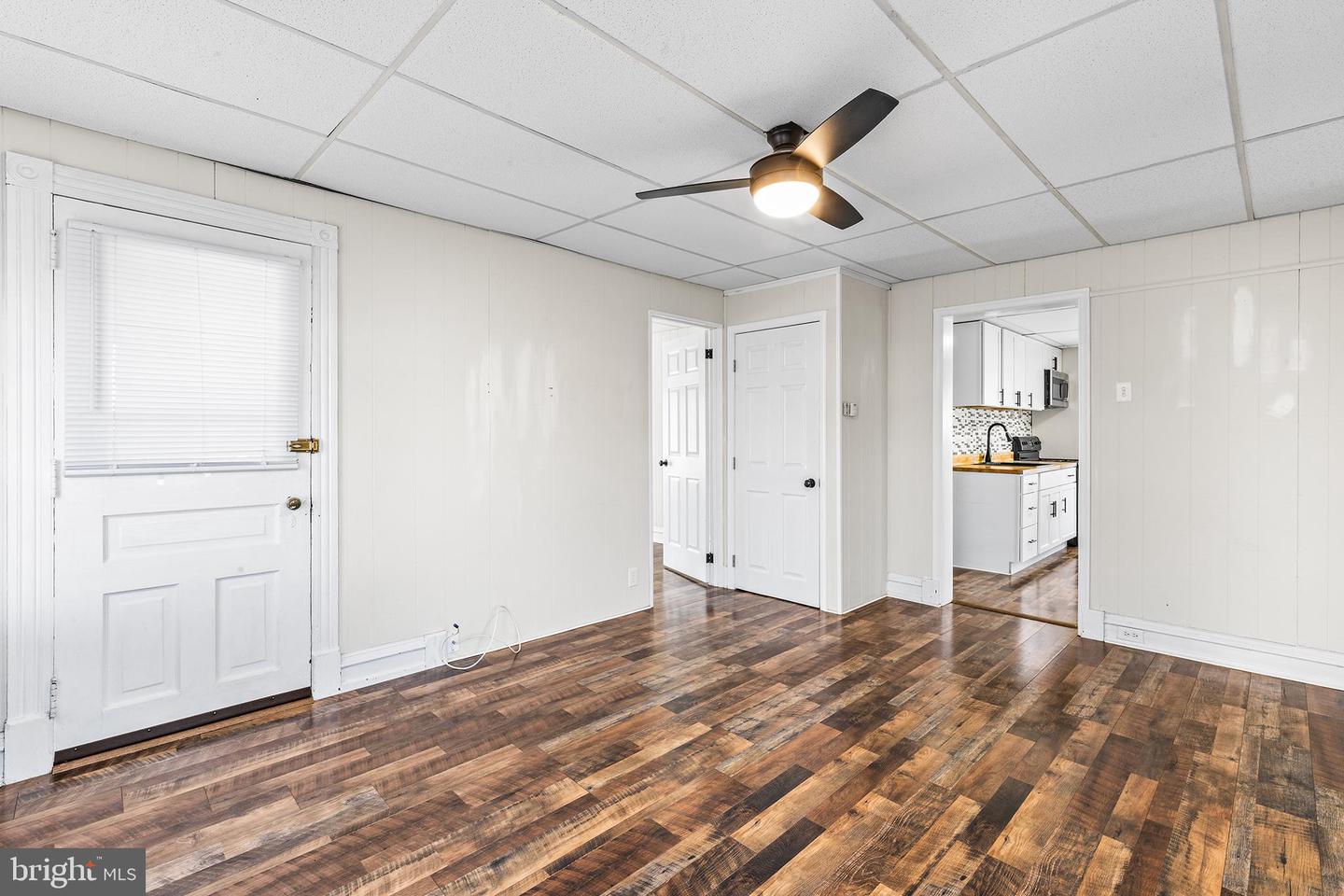 1001 W High St Property Photo 15