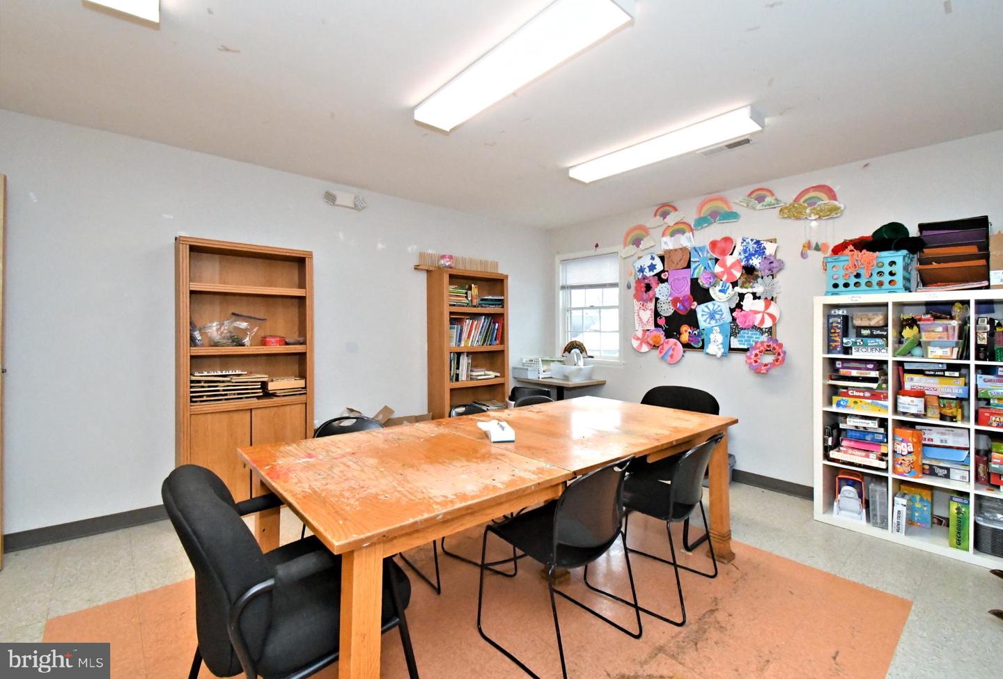 448 School Ln Property Photo 43
