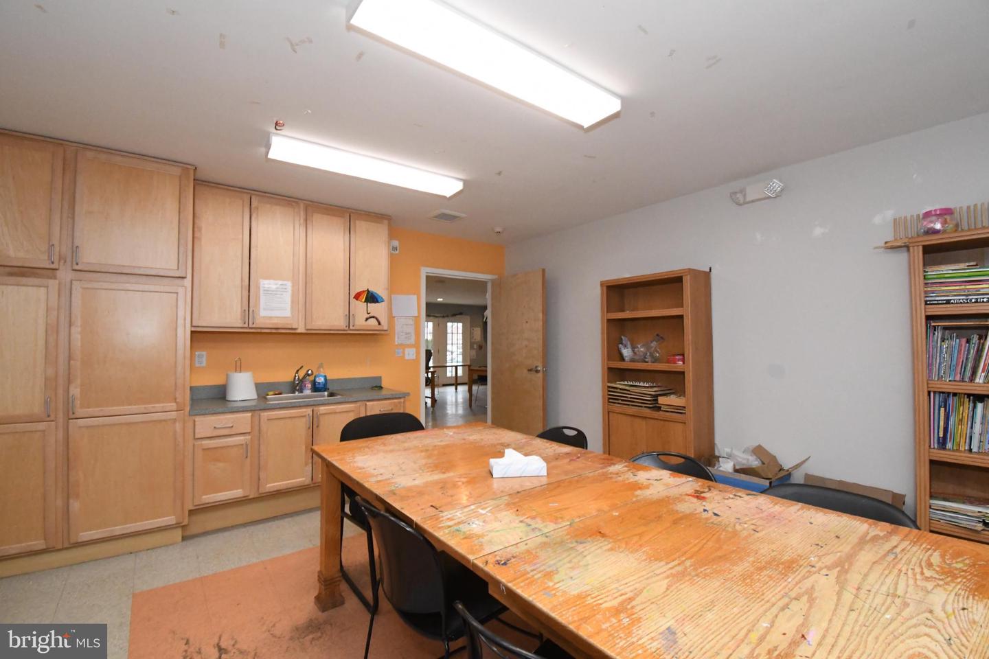 448 School Ln Property Photo 44