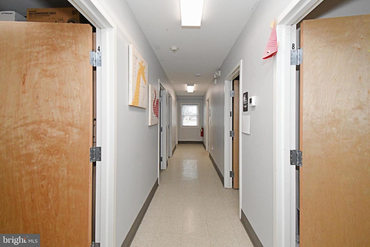 448 School Ln Property Photo 49
