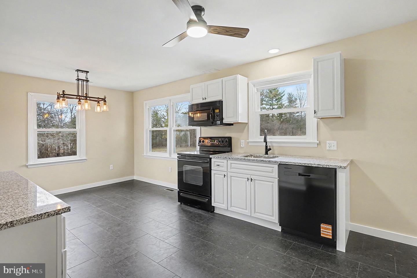 2430 New Hanover Square Rd Property Photo 15