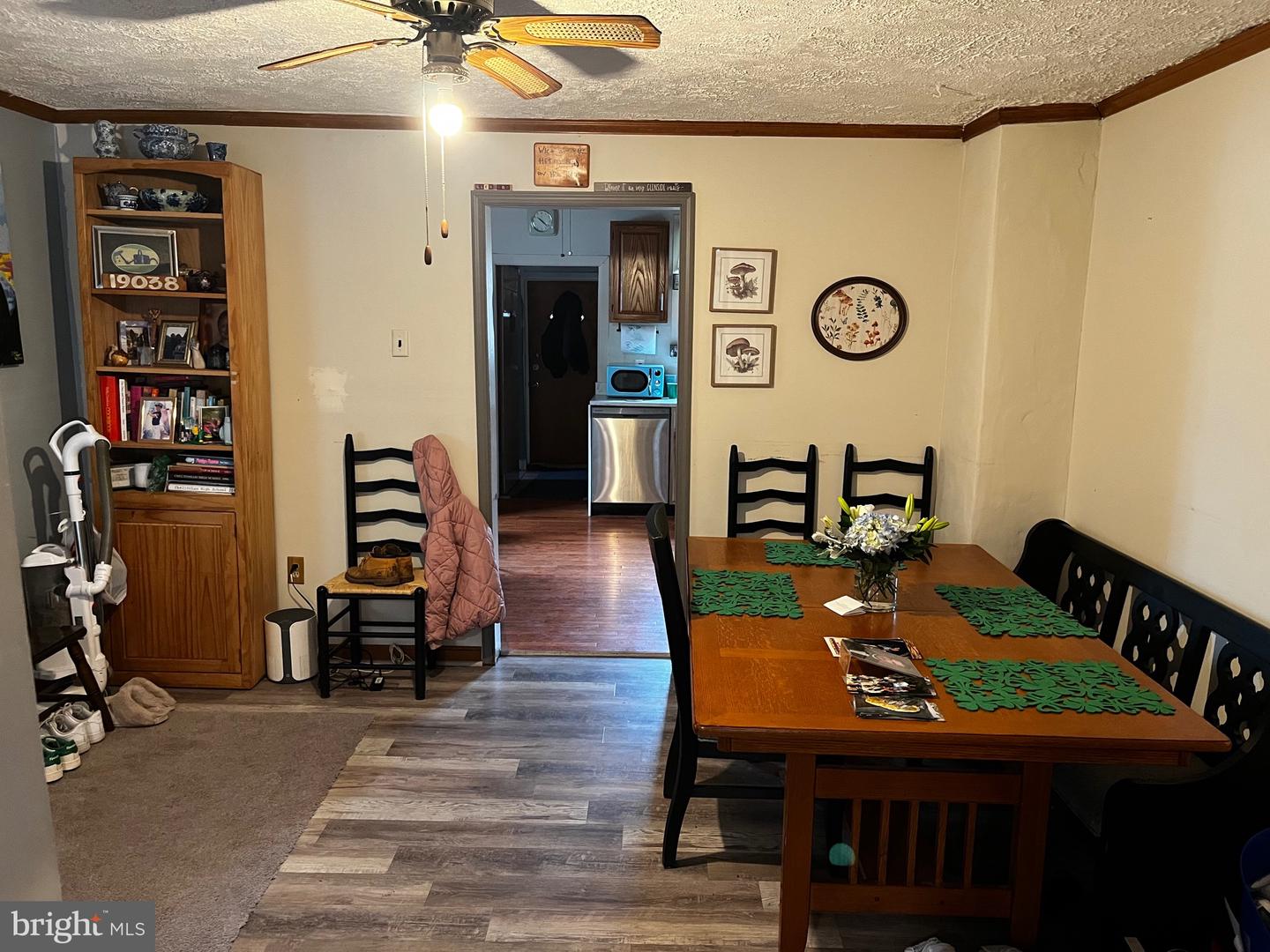 528-526-528 East Ave Property Photo 9