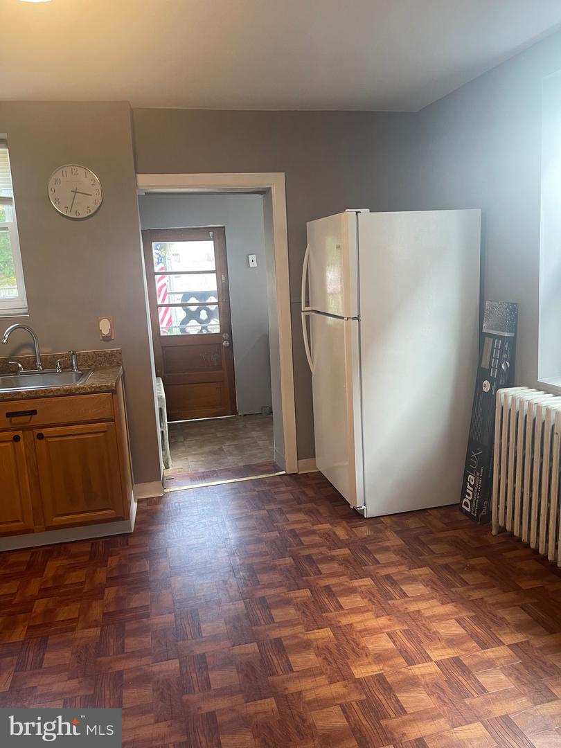 528-526-528 East Ave Property Photo 24