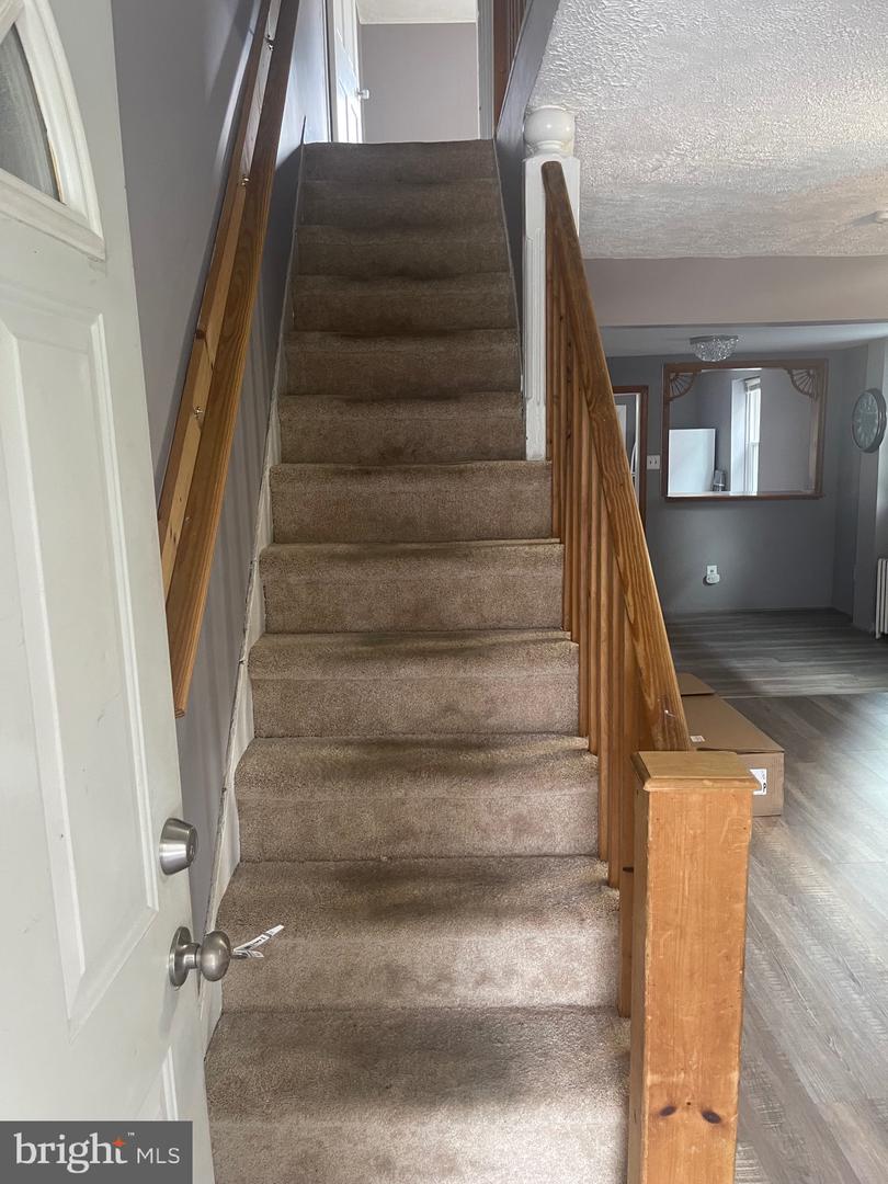 528-526-528 East Ave Property Photo 27