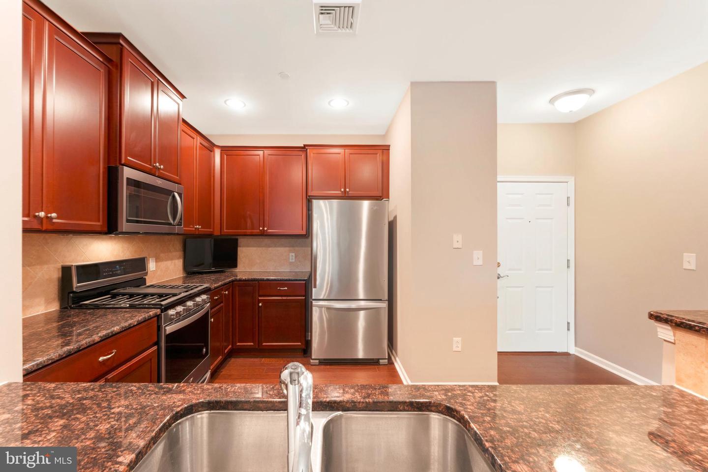 254 Carson Ter Property Photo 12
