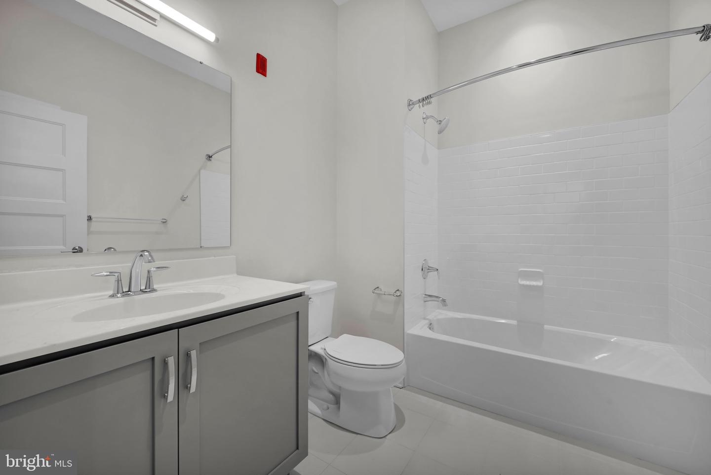 575 S Goddard Blvd #502 Property Photo 12