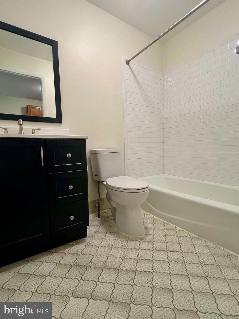 100 E Mt Vernon Unit 1 Property Photo 10