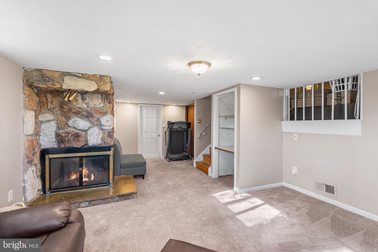 8308 Cobden Rd Property Photo 15