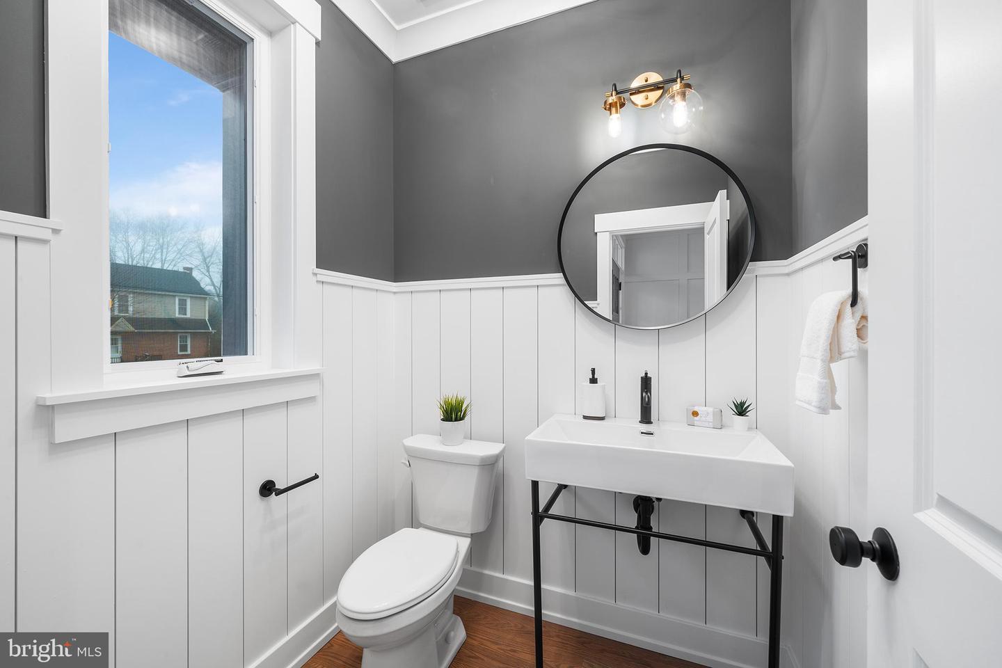 541 E Hector #9 Property Photo 16