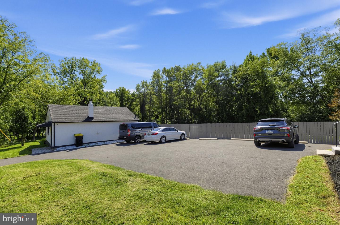 2952-54 Dekalb Pike Property Photo 5