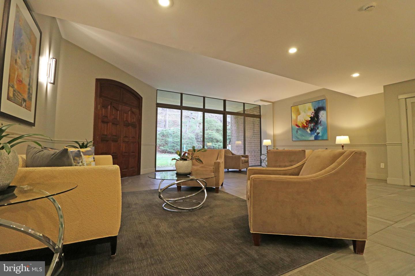 19 Rock Hill Rd #3d Property Photo 13
