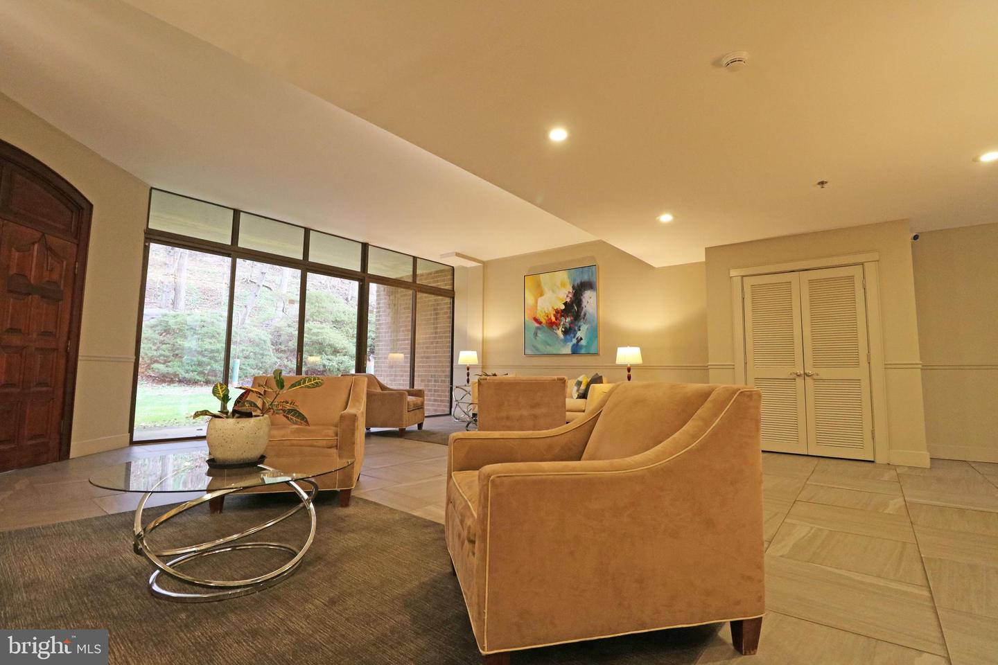 19 Rock Hill Rd #3d Property Photo 14