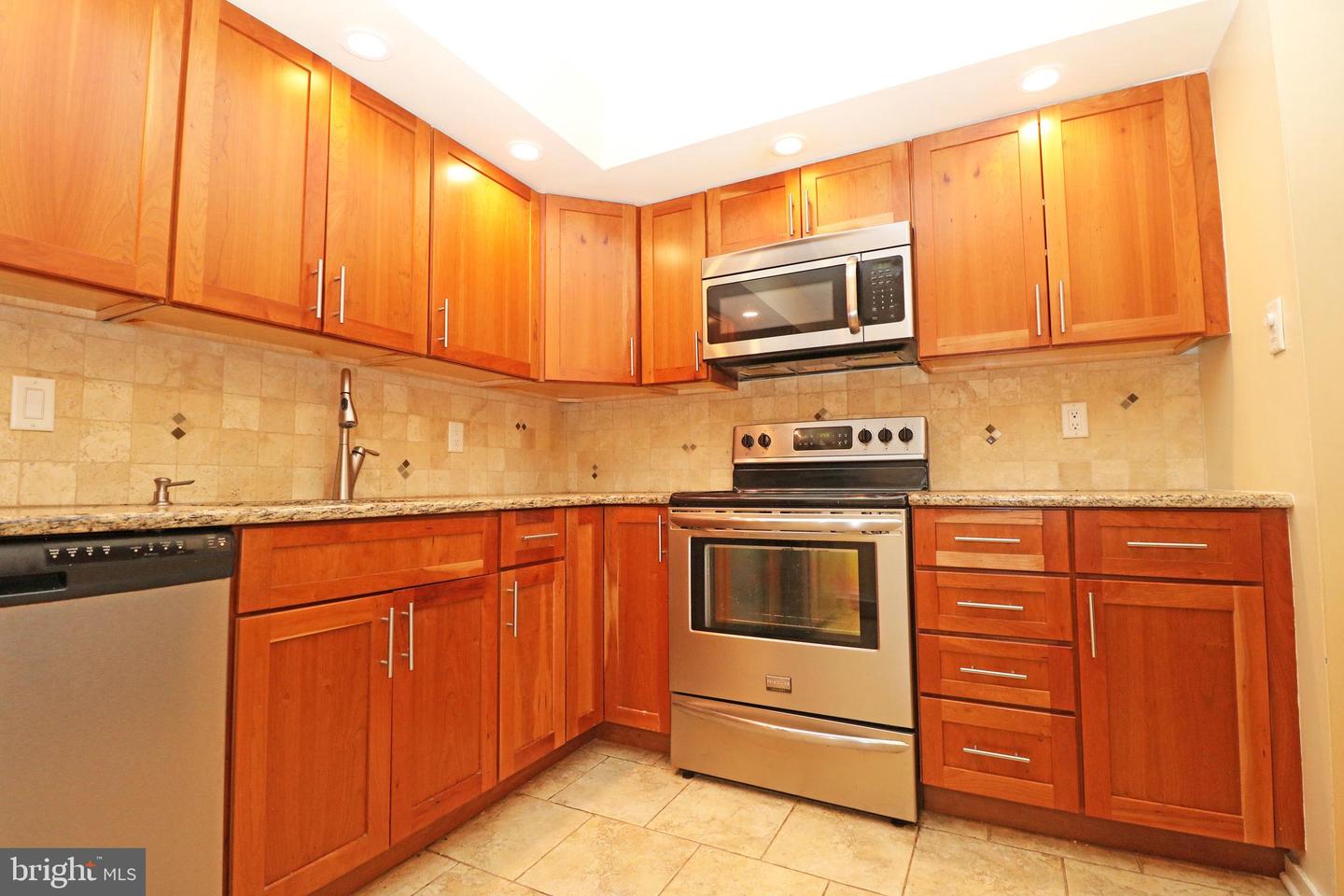19 Rock Hill Rd #3d Property Photo 43