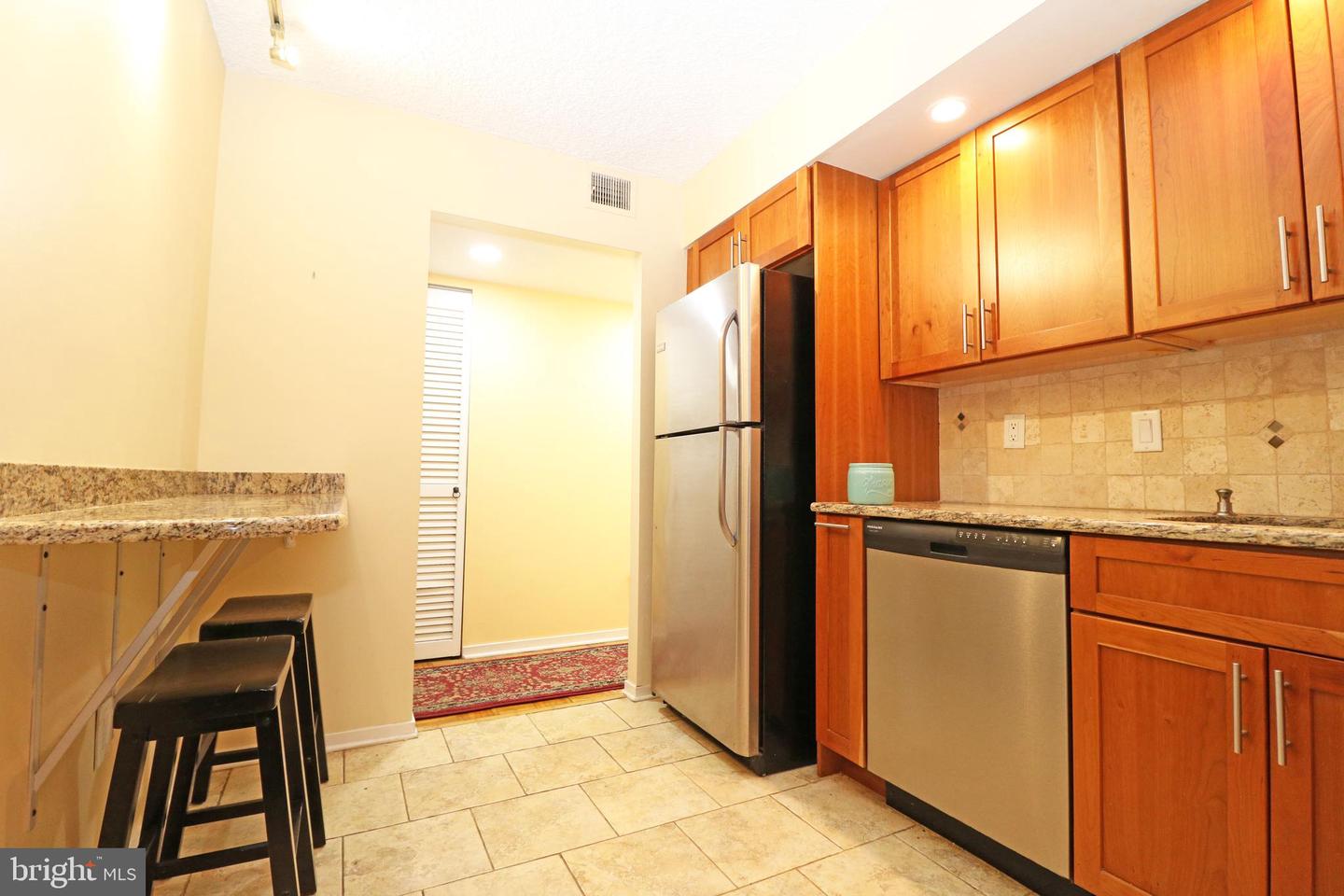 19 Rock Hill Rd #3d Property Photo 44