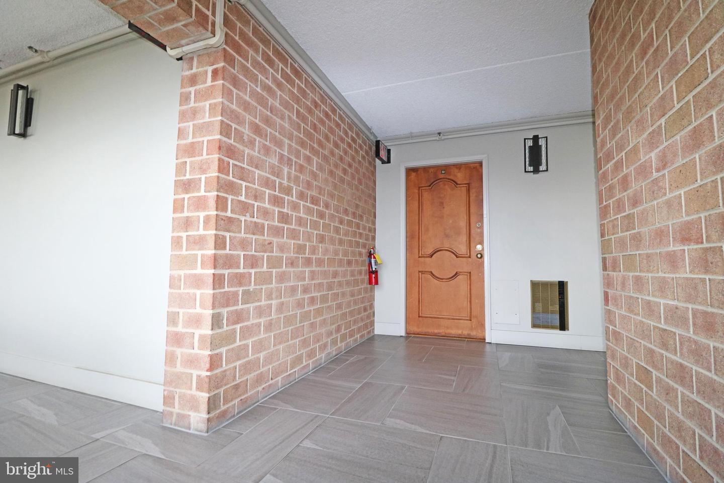 19 Rock Hill Rd #3d Property Photo 53