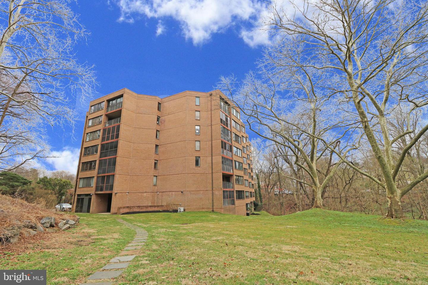 19 Rock Hill Rd #3d Property Photo 57