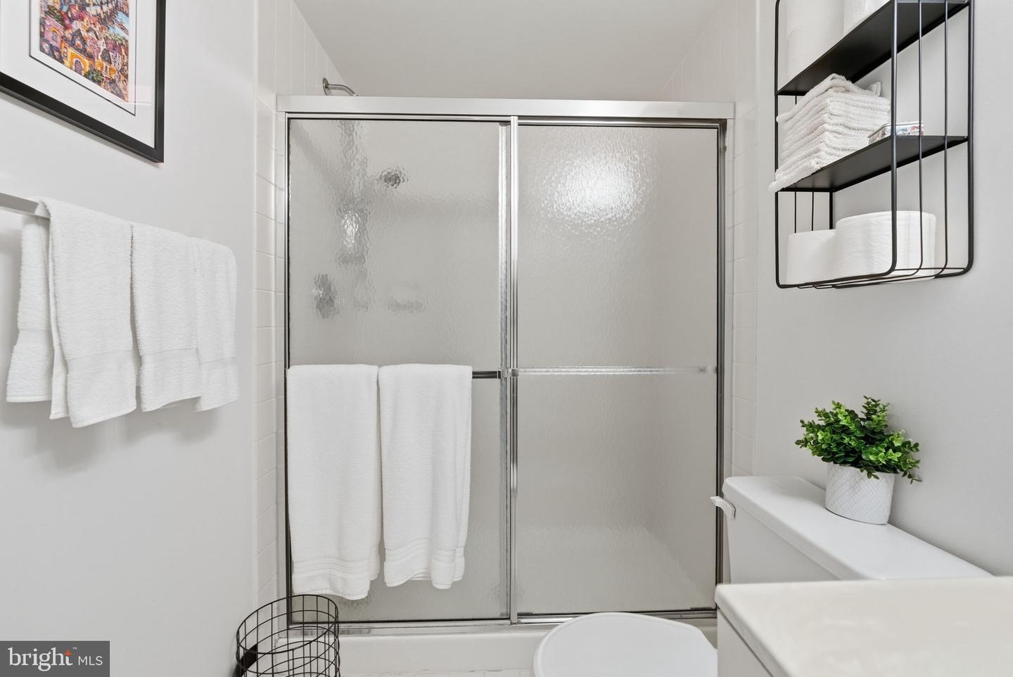 1655 Oakwood Dr #n205 Property Photo 24