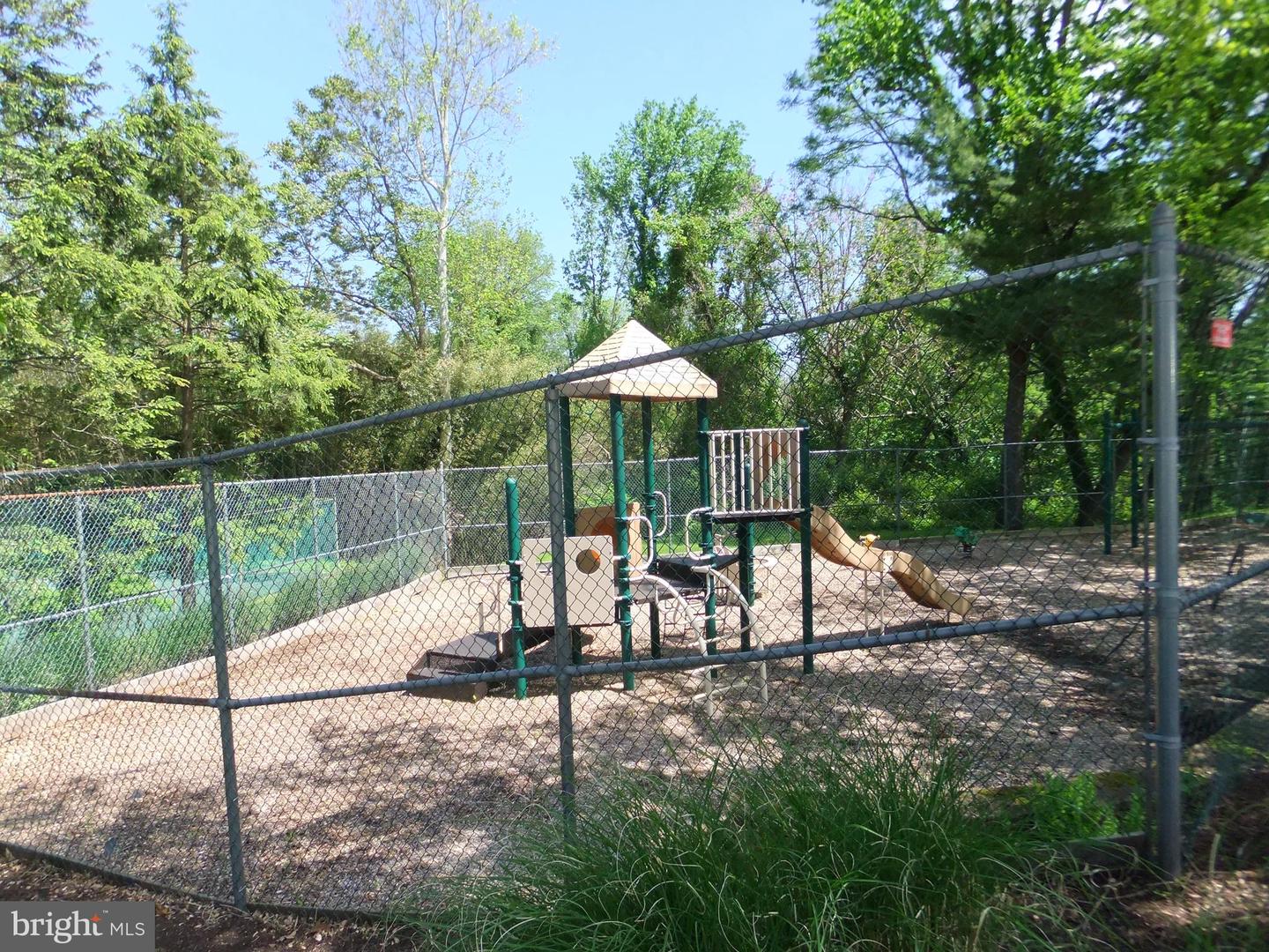 1655 Oakwood Dr #n205 Property Photo 44