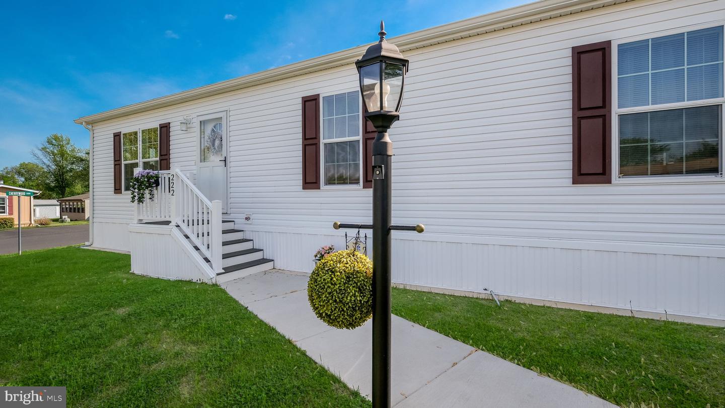 222 Rabbit Run Property Photo 1