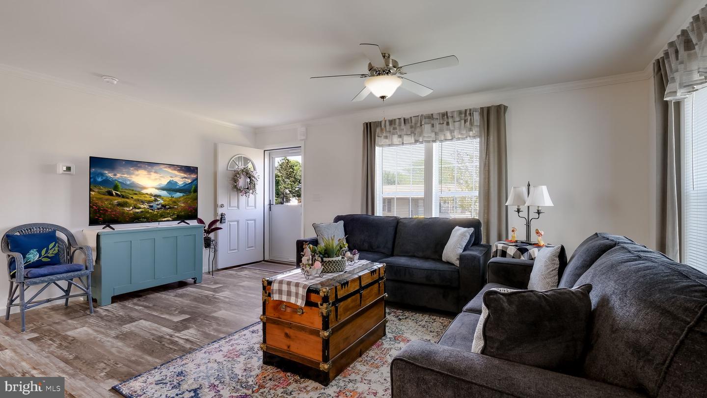 222 Rabbit Run Property Photo 3