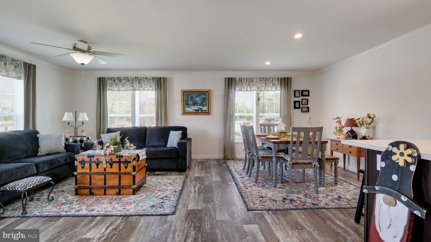 222 Rabbit Run Property Photo 4