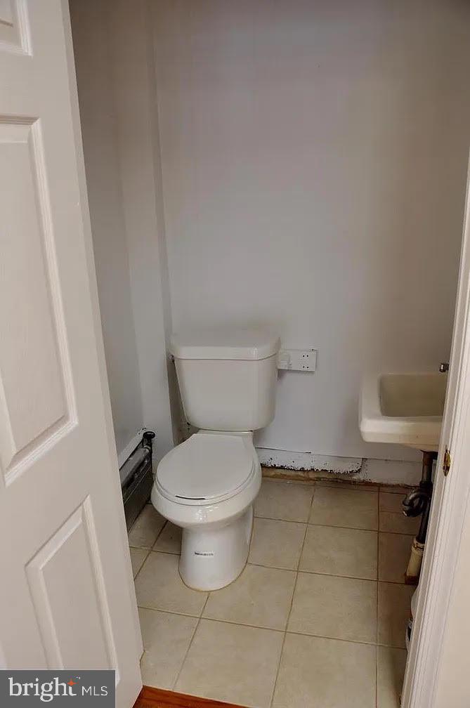 735 Valley Rd Property Photo 4
