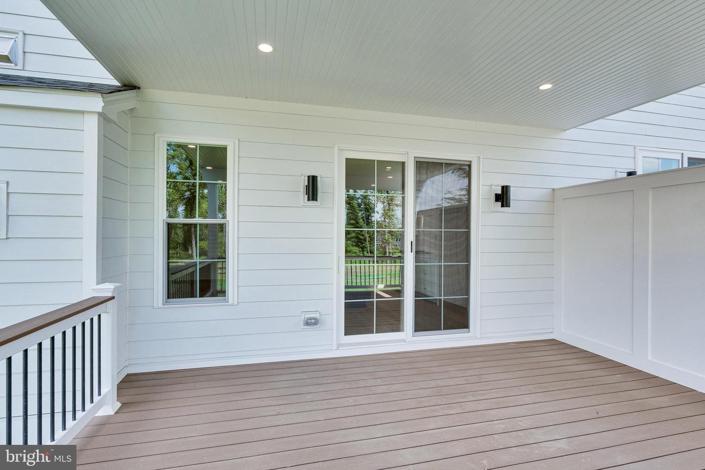 734 Carlsbad Court Property Photo 21