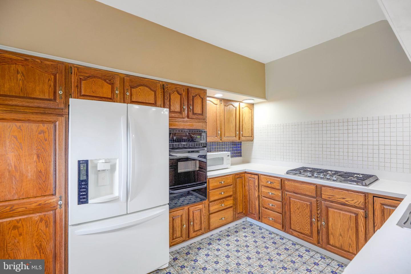 608 Washington Ln Property Photo 5