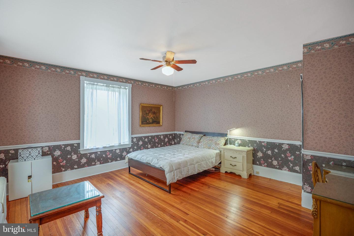 608 Washington Ln Property Photo 14