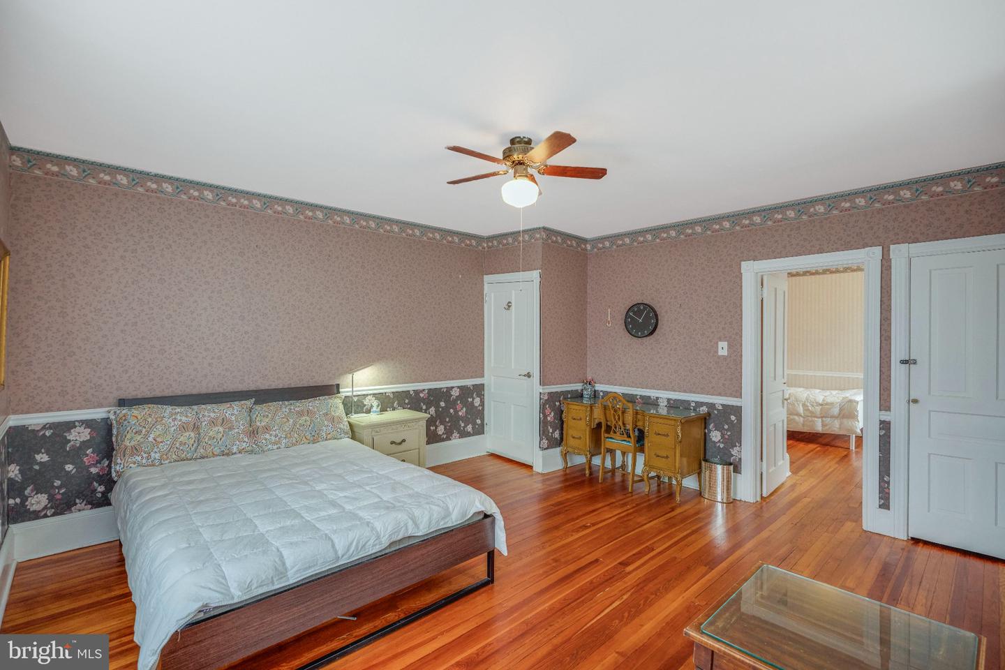 608 Washington Ln Property Photo 15