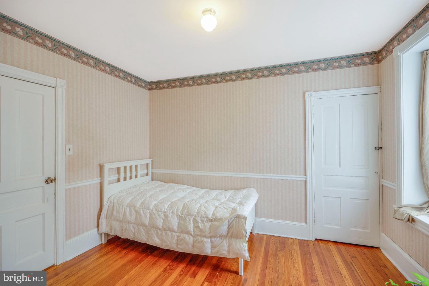 608 Washington Ln Property Photo 18