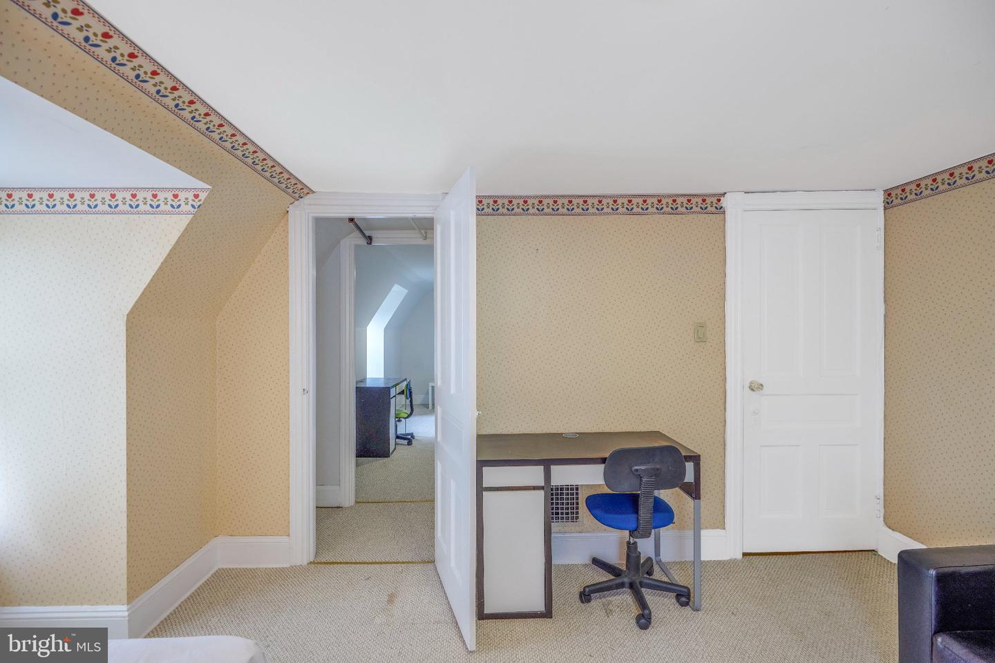 608 Washington Ln Property Photo 23