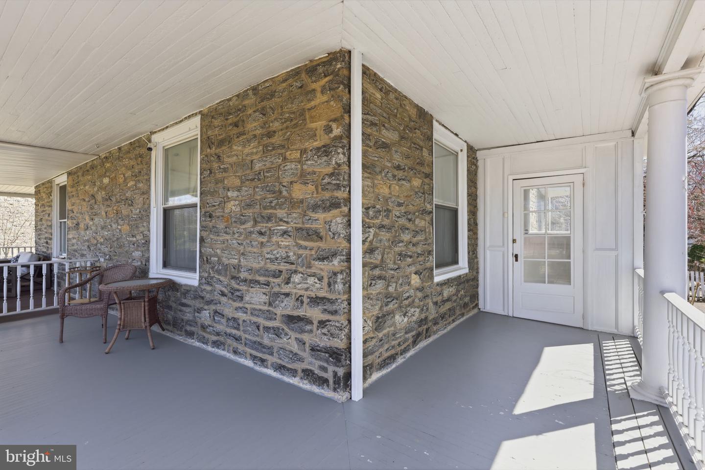 608 Washington Ln Property Photo 38