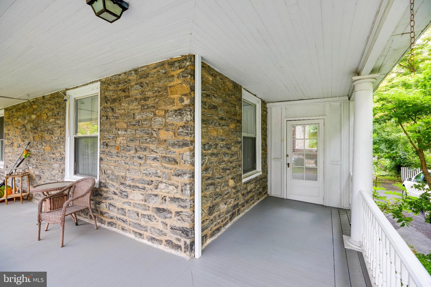 608 Washington Ln Property Photo 43