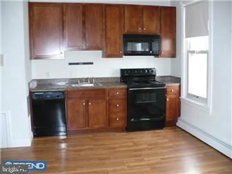 135 W 6th St Property Photo 6