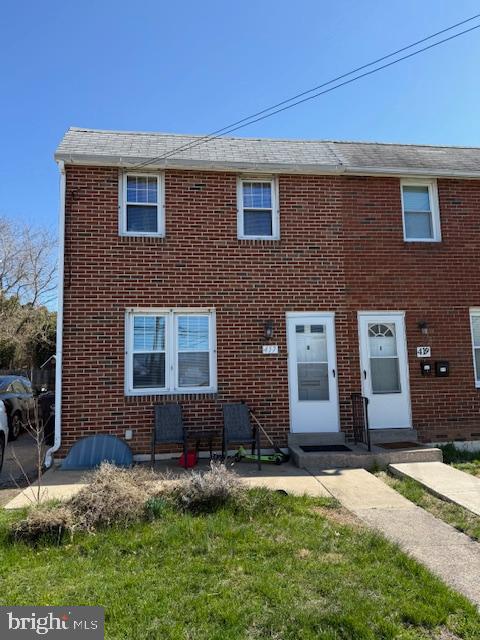 417 E FORNANCE ST Property Photo 1