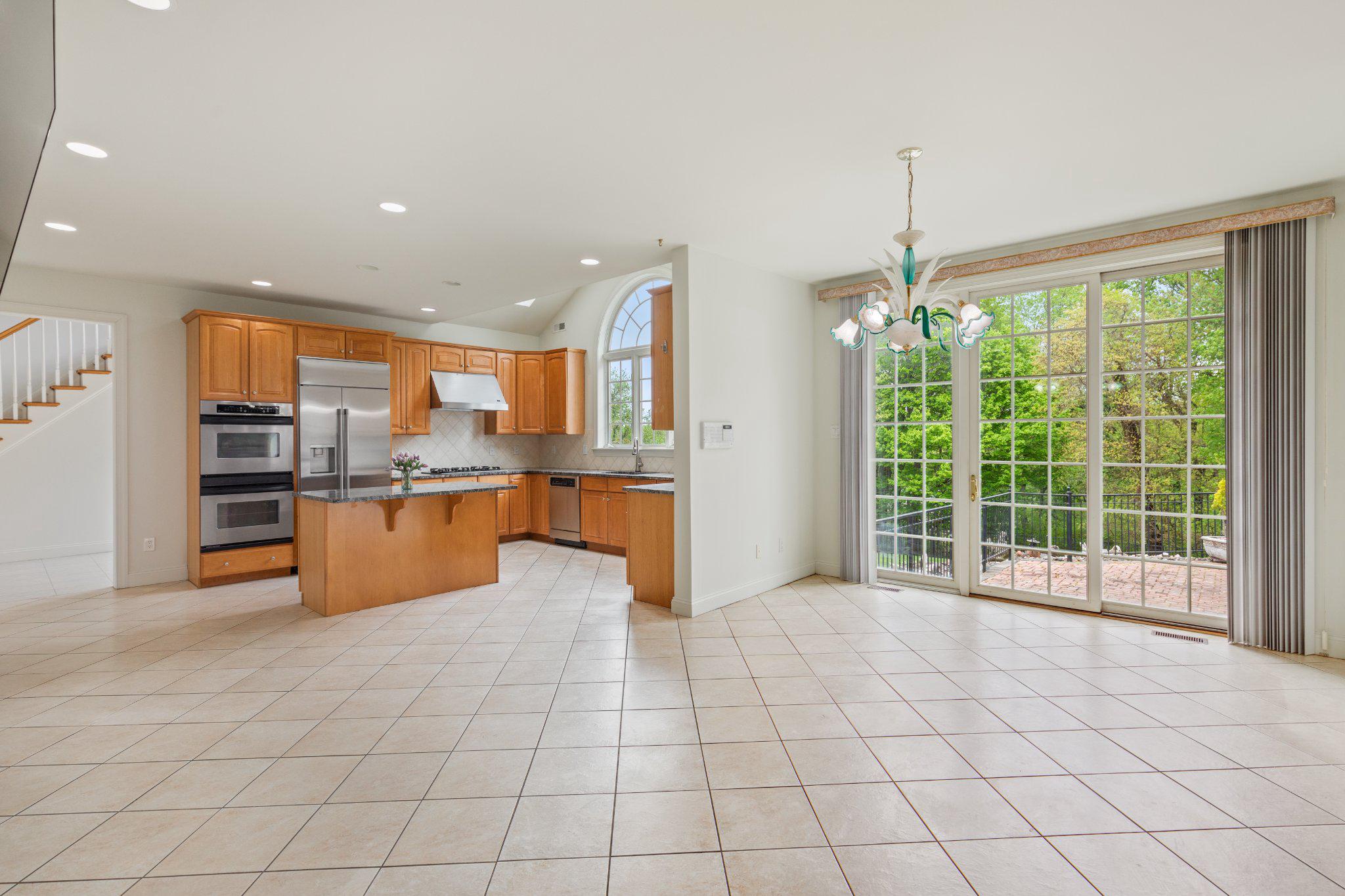 2205 Jefferson Ln Property Photo 18