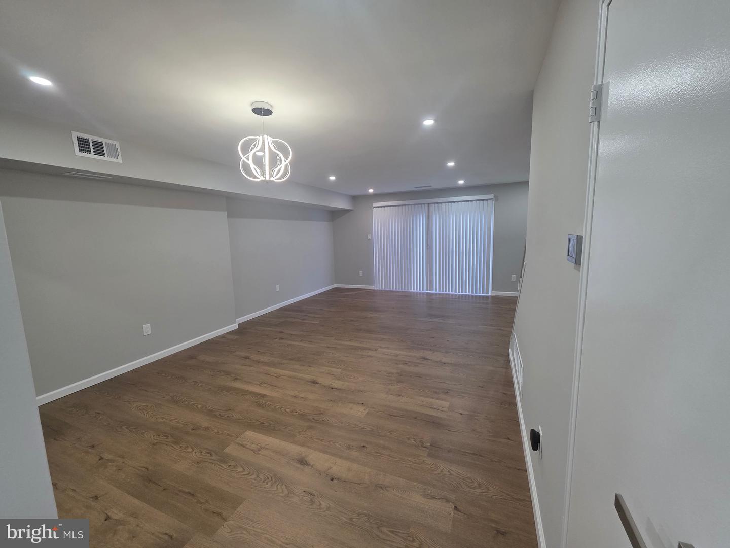 127 Hampstead Dr #127 Property Photo 4